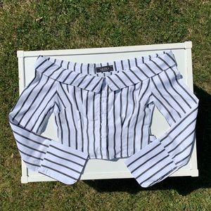 AKIRA Off Shoulder Top